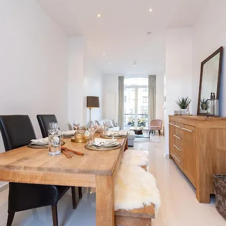Huswell - Stylish Duplex In Town House Ostende