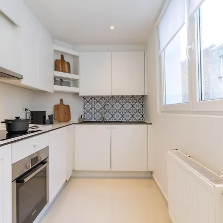 Huswell - Stylish Duplex In Town House Apartamento