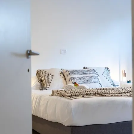 Huswell - Stylish Duplex In Town House Apartamento Ostende